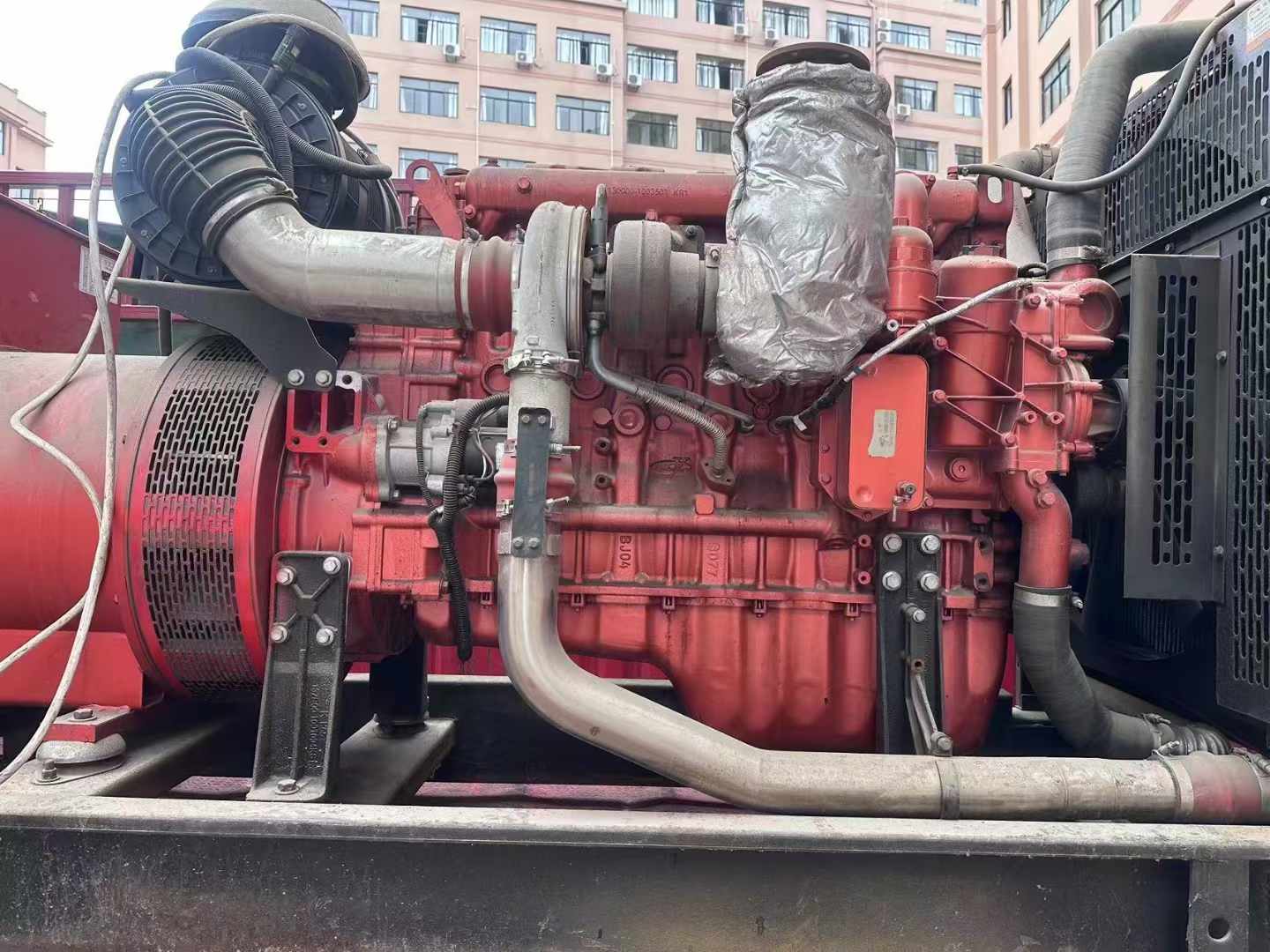 山南如何选择适合 600kW 柴油发电机组的过载保护器？